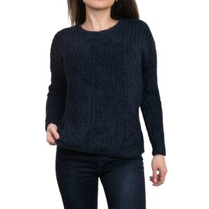 One Tuff Babe @ Forever 21 Thick Fuzzy Knit Sweater Size Medium Pullover Soft.